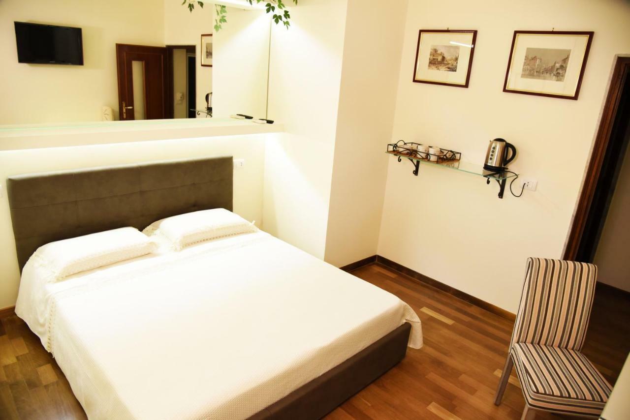 B&B Al Vecchio Glicine 토레깐느 외부 사진